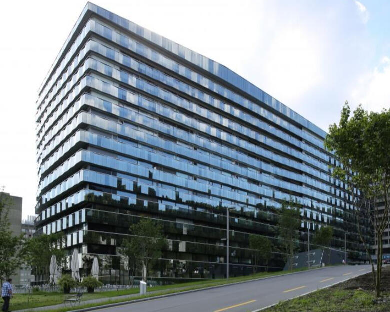 Bettenhaus Triemli Zürich – Aluminium-Fenstersysteme Bettenhaus Triemli in Zürich mit projektspezifisch entwickelten Aluminium-Fenstersystemen